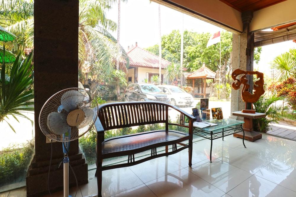 Puri Yuma Hotel Denpasar Exteriör bild