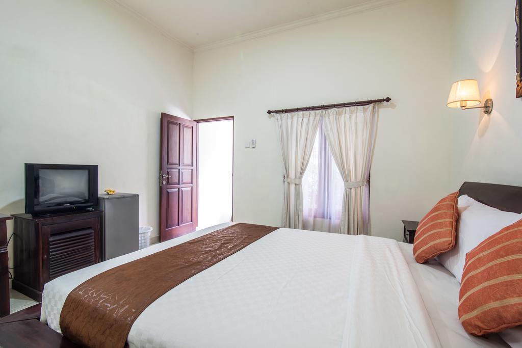Puri Yuma Hotel Denpasar Exteriör bild