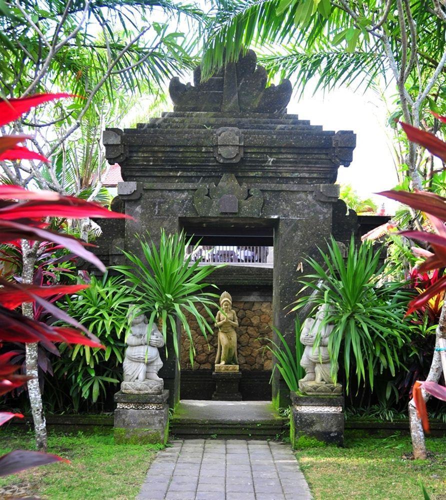 Puri Yuma Hotel Denpasar Exteriör bild