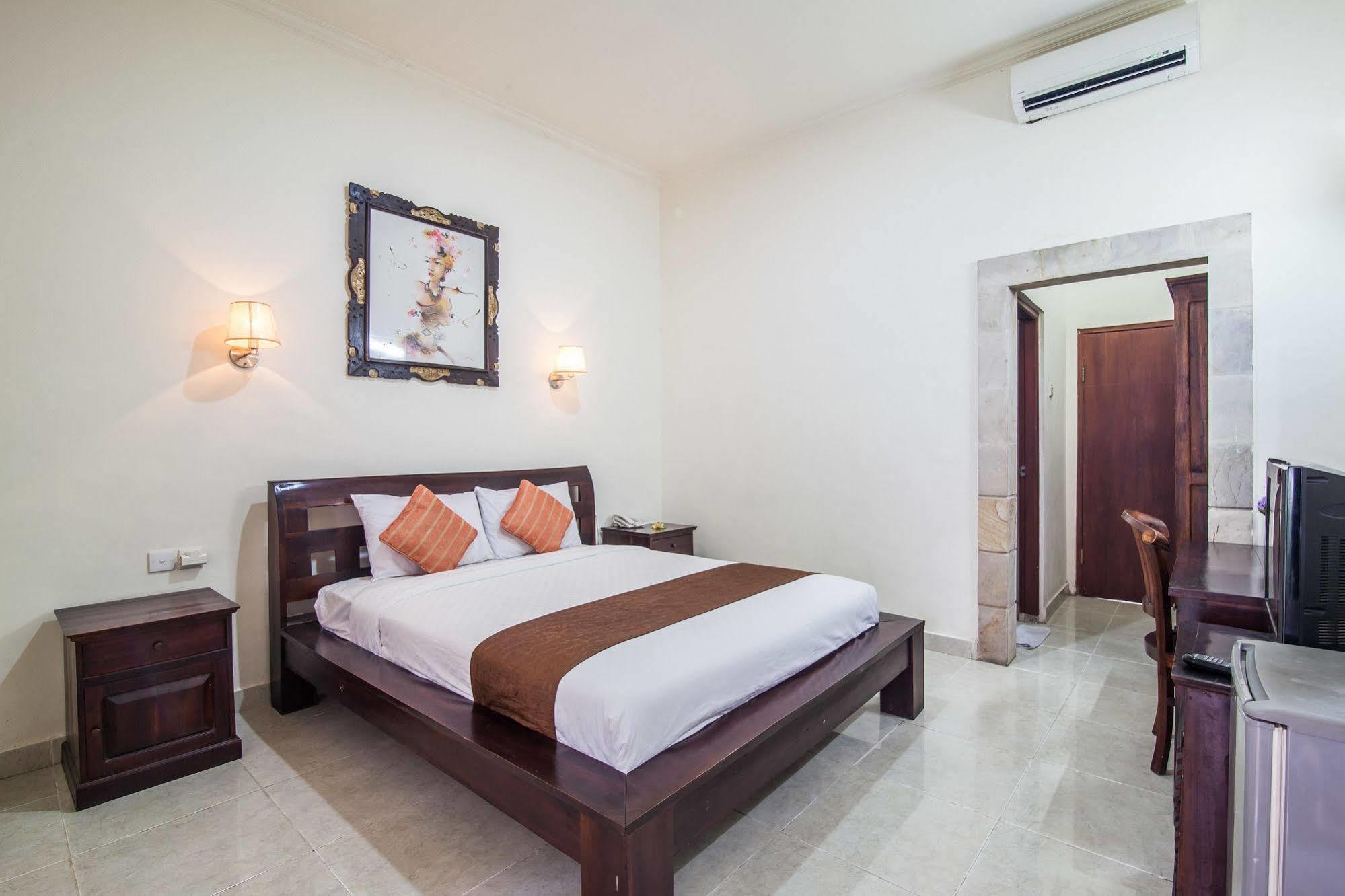 Puri Yuma Hotel Denpasar Exteriör bild