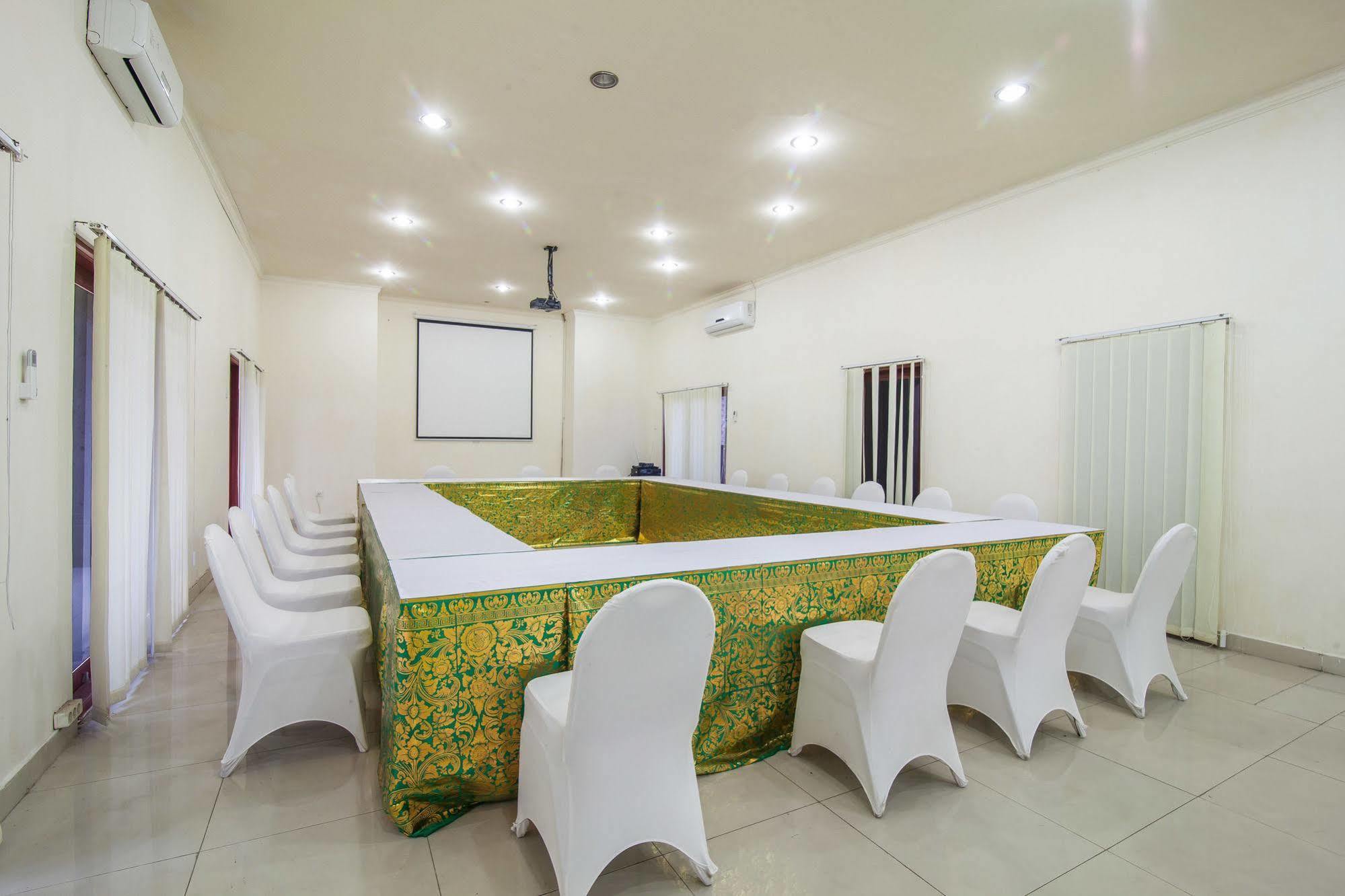 Puri Yuma Hotel Denpasar Exteriör bild