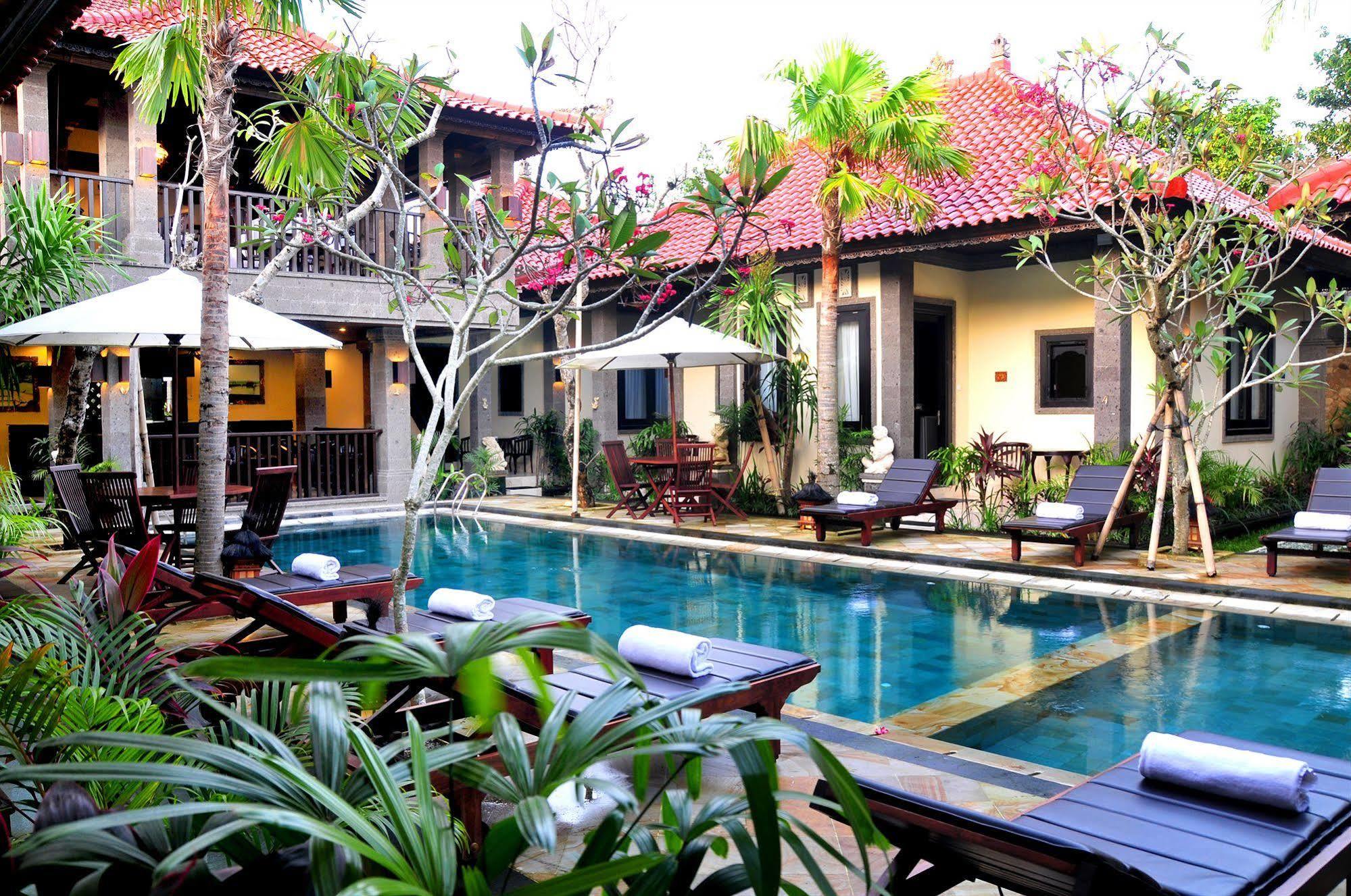 Puri Yuma Hotel Denpasar Exteriör bild